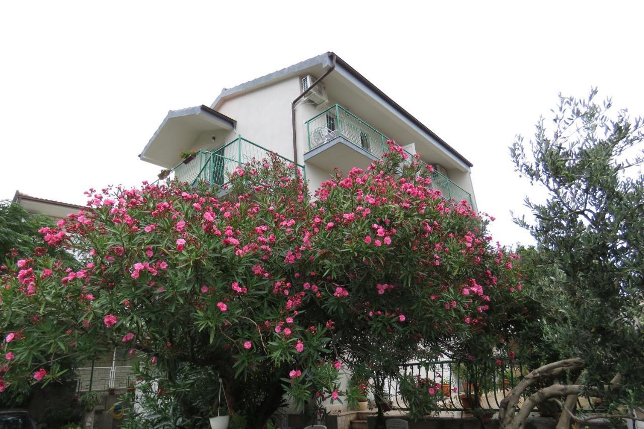 Apartments Caleta Baška Voda Exterior foto